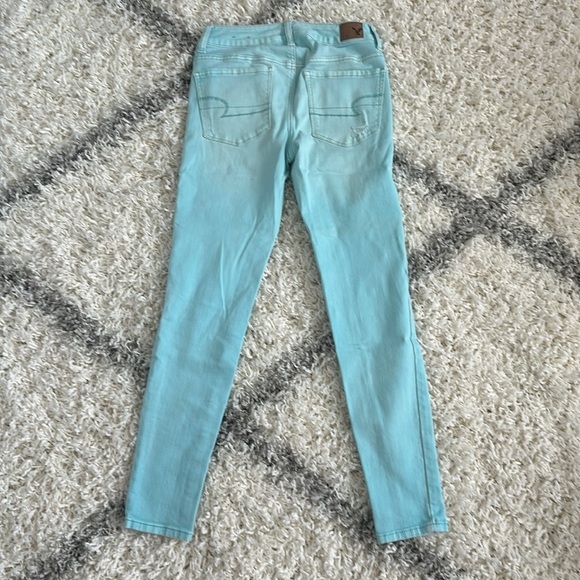 Distressed Jeans - Picture 4 of 5